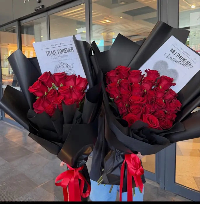 Proposal and engagement flowers by Vhouse Florist