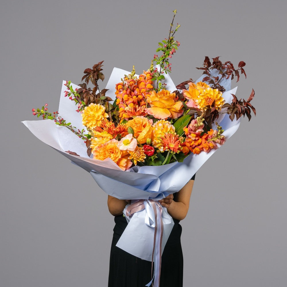 Grand size Orange flower bouquet