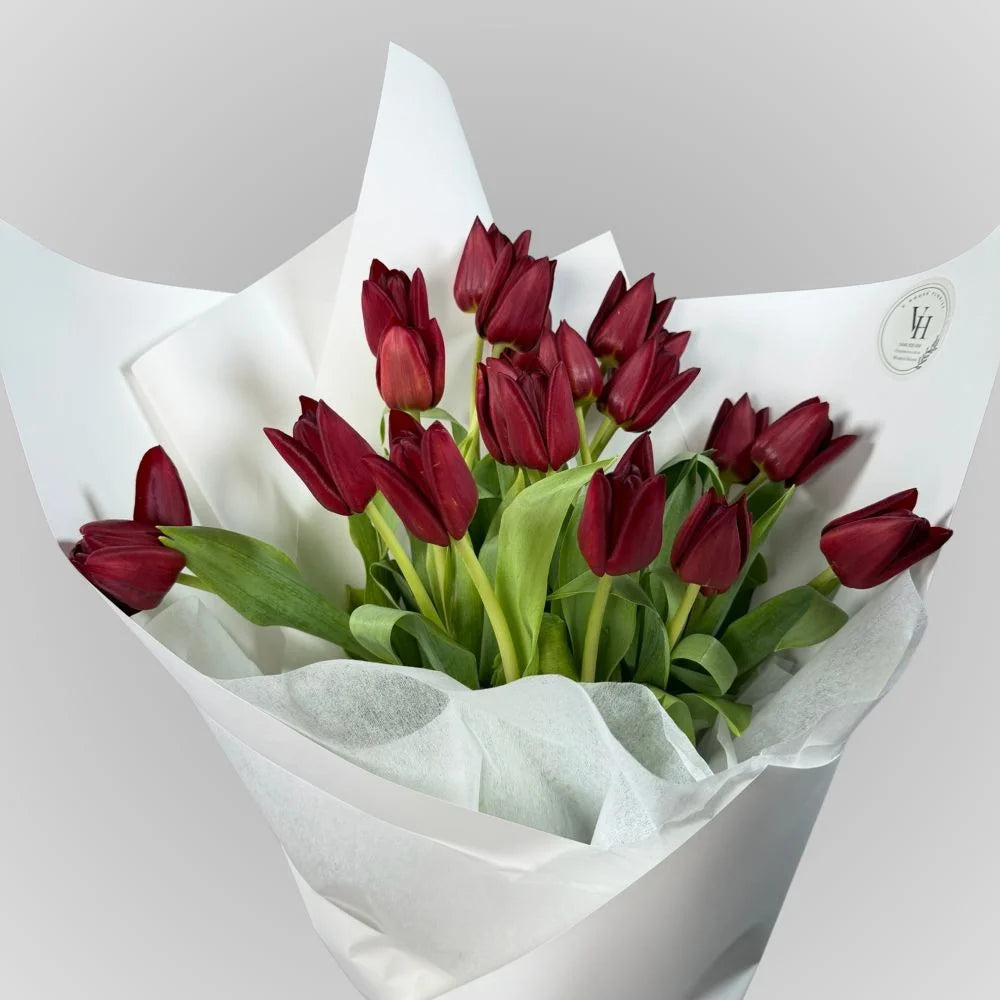 Red tulip flower bouquet 20 stems by Vhouse Florist
